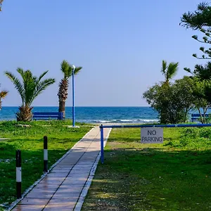 Demetris דירה